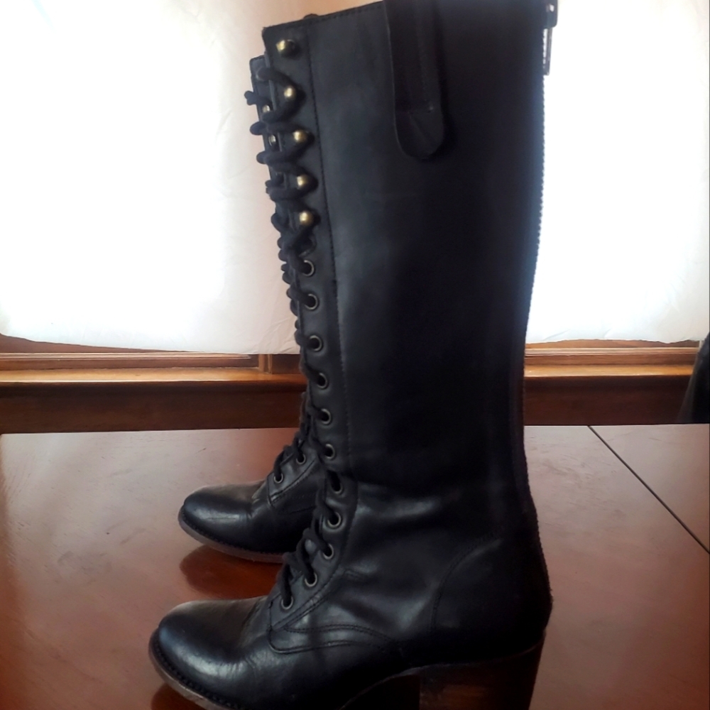 FREEBIRD EUC Grany boots